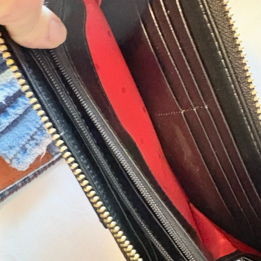 Kate Spade Lacey Belleville Plaid Red‎ Black Plaid Zip Around Wallet Clutch